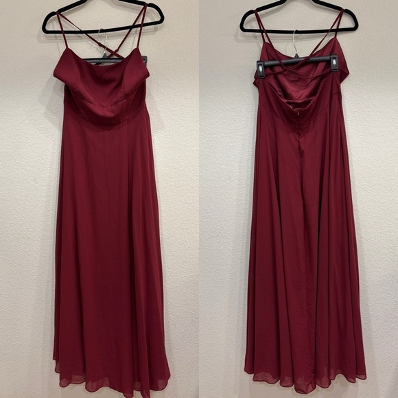 Sz XL - NWOT Lulus Dreamy Romance Burgundy Backless Maxi Dress - Picture 5 of 9